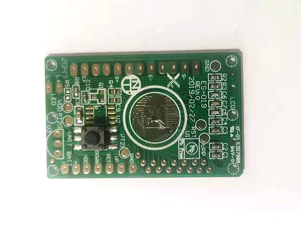 室內(nèi)溫度計電路板方案