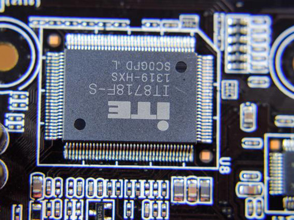 SMT貼片加工中影響元器件移位的原因？